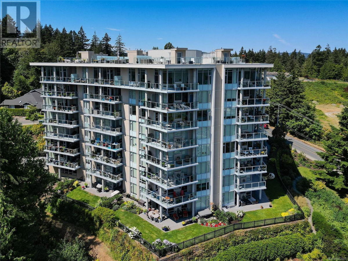 projects-PINNACLE-SAYWARD-HILL-Victoria